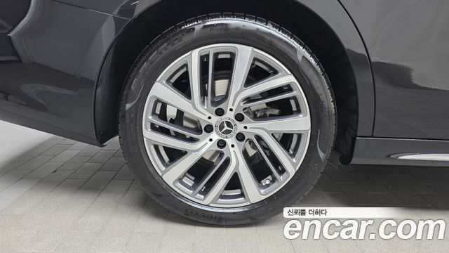 Mercedes-Benz E-Class W214 E220d 4MATIC Exclusive - фото 4