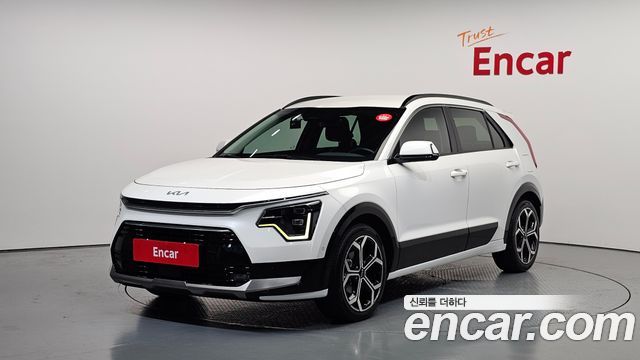 Kia Niro Совершенно новый Signature - фото 0
