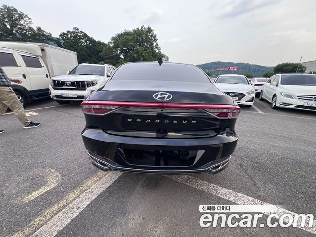 Hyundai Grandeur Новый IG, гибрид Calligraphy - фото 1
