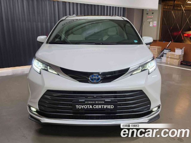 Toyota Sienna 4-го поколения 2.5 Hybrid AWD - фото 2