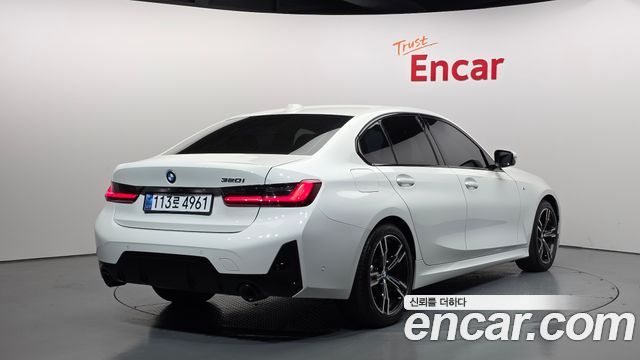 BMW 3-Series G20 320i M Sport - фото 1