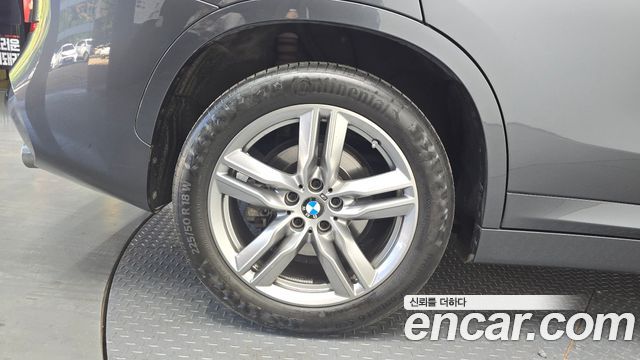 BMW X1 F48 xDrive 20i M Sport - фото 4