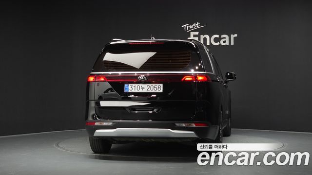 Kia Carnival 4-го поколения 9-Seater Prestige - фото 2
