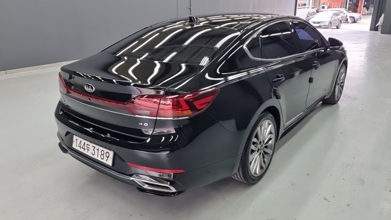 Kia K7 Premier 3.0 GDI Signature - фото 1