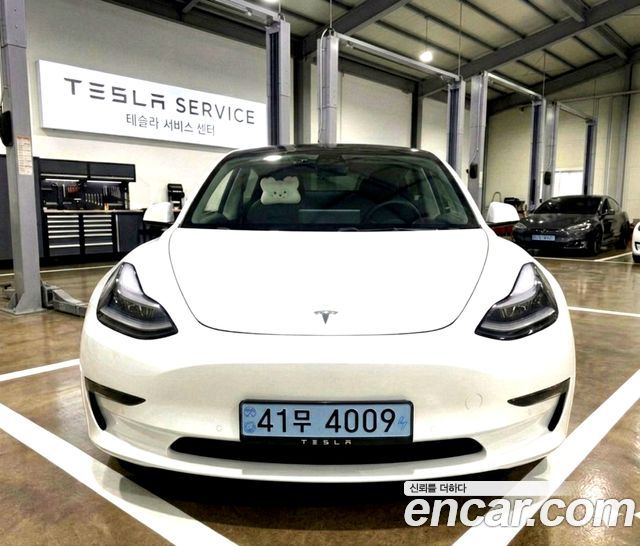 Tesla Model 3 RWD - фото 2