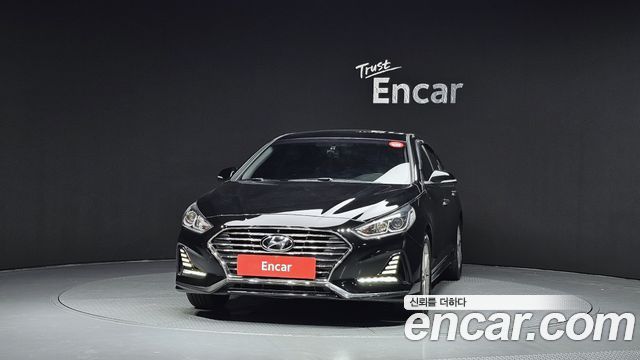 Hyundai Sonata 2.0 Smart Spicial - фото 2