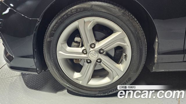 Hyundai Sonata 2.0 Smart Spicial - фото 4