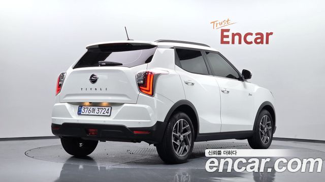 SsangYong Tivoli Gasoline 1.5 2WD V3 - фото 1