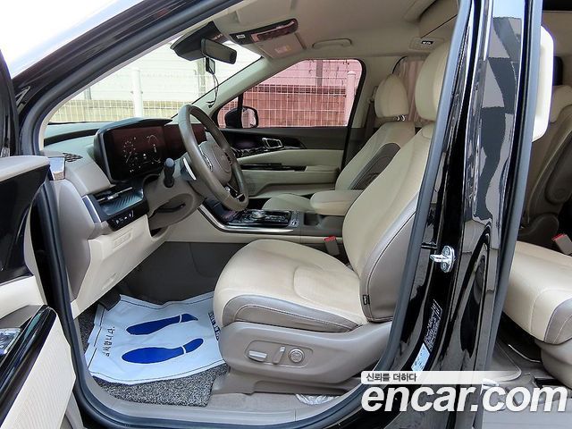 Kia Carnival 4-го поколения 9-Seater Hi-Limousine Signature - фото 4