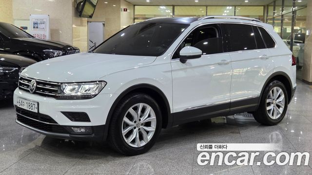 Volkswagen Tiguan 2-го поколения 2.0 TDI Premium - фото 0