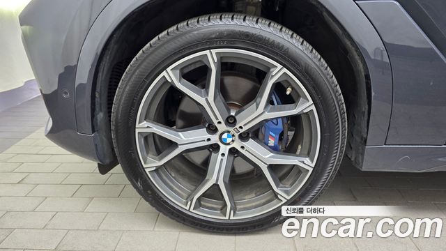 BMW X6 G06 xDrive40i M Sport - фото 4