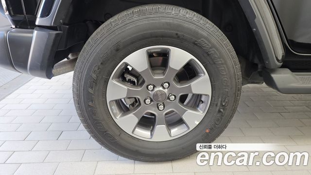 Jeep Wrangler JL 2.0 Overland 4Door - фото 4