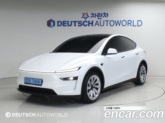 Tesla Model Y Long Range AWD - фото 0