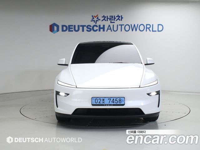 Tesla Model Y Long Range AWD - фото 2