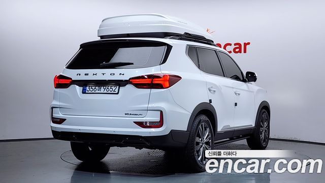 SsangYong Rexton Disel 2.2 4WD The Black - фото 1