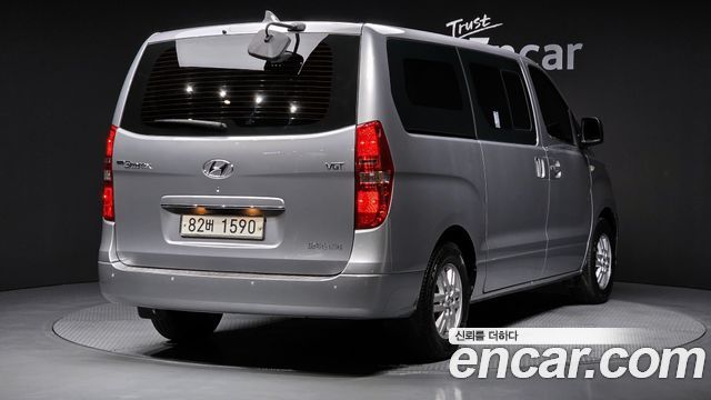 Hyundai Starex Новый Van 5-Seater Modern - фото 1