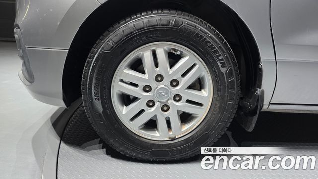 Hyundai Starex Новый Van 5-Seater Modern - фото 4
