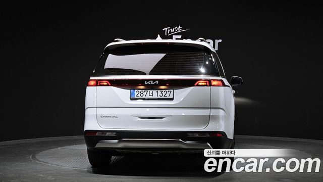 Kia Carnival 4-го поколения 7-Seater Signature - фото 3