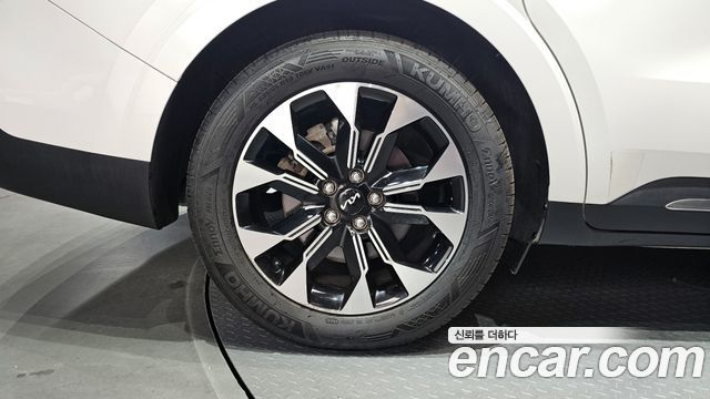 Kia Carnival 4-го поколения 7-Seater Signature - фото 4