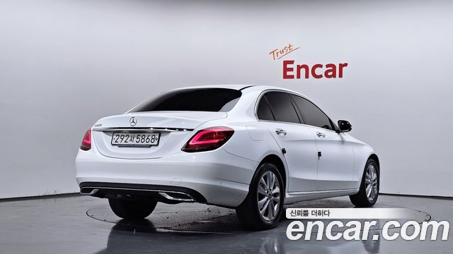 Mercedes-Benz C-Class W205 C200 Avantgarde - фото 1