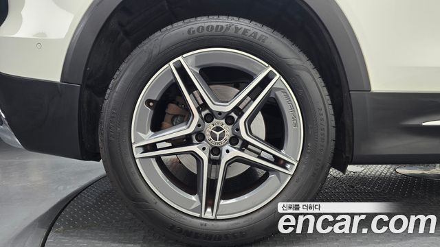 Mercedes-Benz GLB-Class X247 GLB250 4MATIC - фото 4