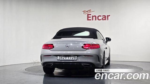 Mercedes-Benz C-Class W205 C200 Cabriolet - фото 3