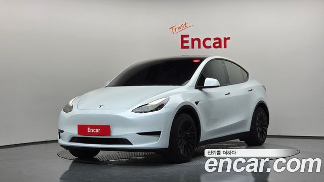 Tesla Model Y RWD - фото 0