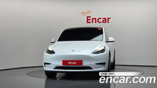 Tesla Model Y RWD - фото 2