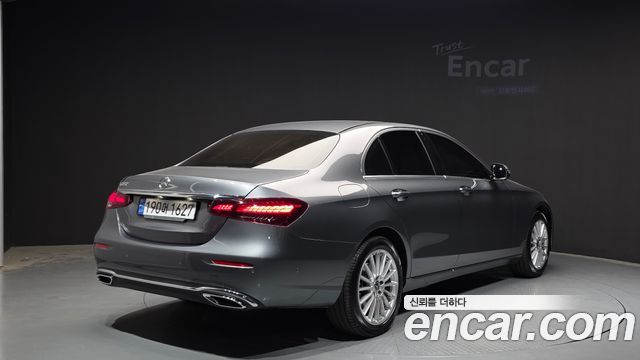 Mercedes-Benz E-Class W213 E250 Exclusive - фото 1
