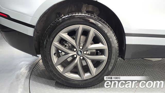 Land Rover Range Rover Velar 2.0 P250 Dynamic SE - фото 4