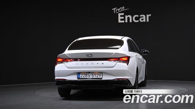 Hyundai Avante CN7, гибрид Smart - фото 3