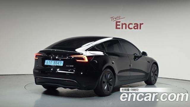 Tesla Model 3 Long Range AWD - фото 0