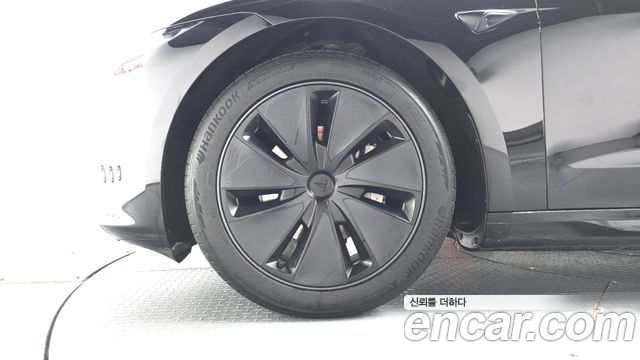 Tesla Model 3 Long Range AWD - фото 3