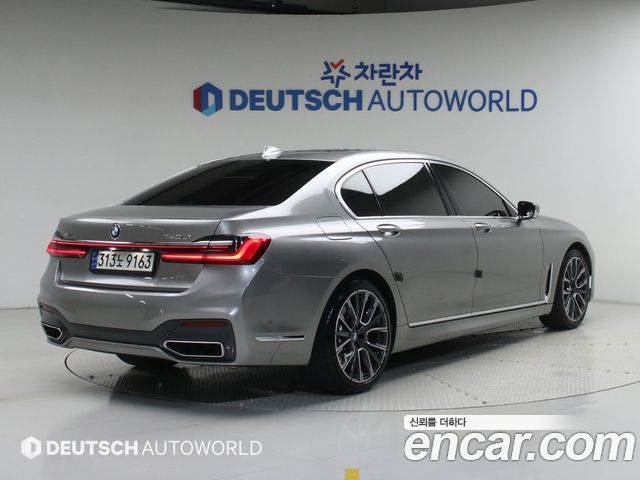 BMW 7-Series G11 740Li xDrive M Sport Package - фото 1