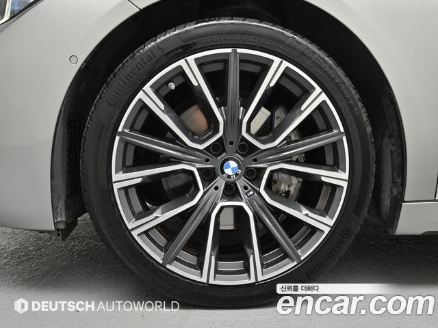 BMW 7-Series G11 740Li xDrive M Sport Package - фото 4