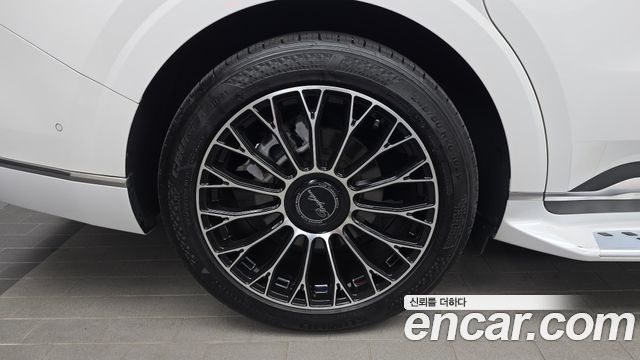 Kia Carnival 4-го поколения Gasoline 9-Seater Hi-Limousine Signature - фото 4