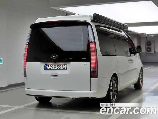 Hyundai Staria 4WD Camper Prestige Camper 4Seater - фото 1