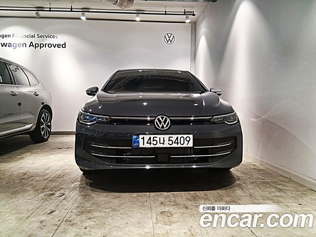 Volkswagen Golf 8-го поколения 2.0 TDI Prestige - фото 1