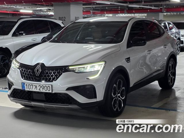 Renault Samsung Arkana 1.6 E-TECH Iconic - фото 0