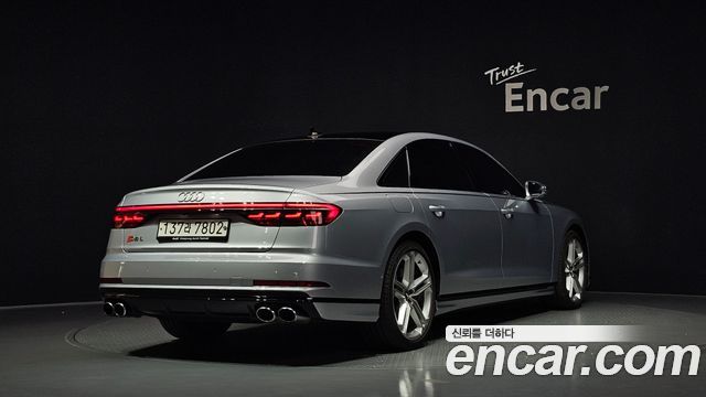 Audi S8 D5 4.0 TFSI Quattro LWB - фото 1