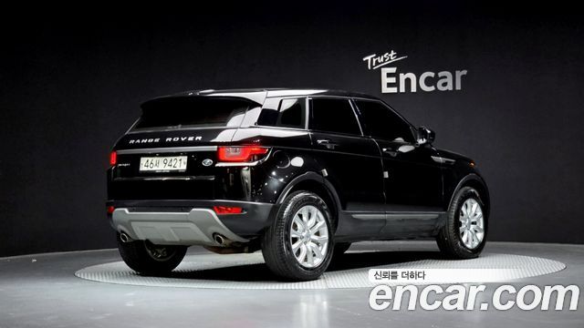 Land Rover Range Rover Evoque 2.0 TD4 SE - фото 0