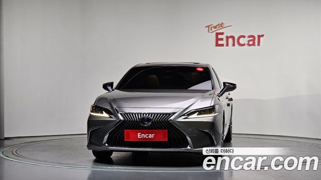Lexus ES 7-го поколения Supreme - фото 2