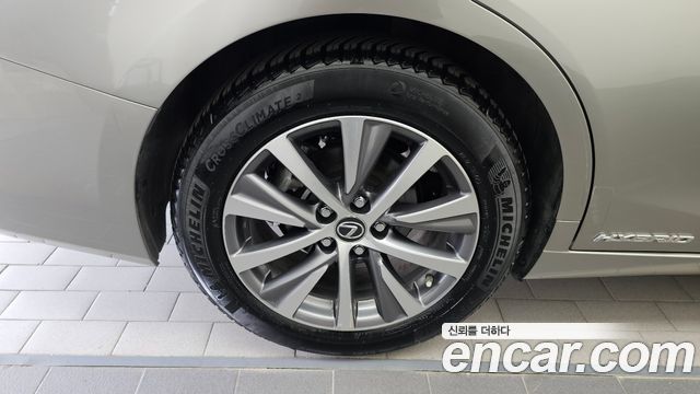 Lexus ES 7-го поколения Supreme - фото 4