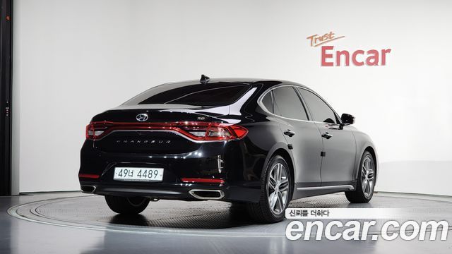 Hyundai Grandeur IG 2.4 Exclusive Special - фото 0