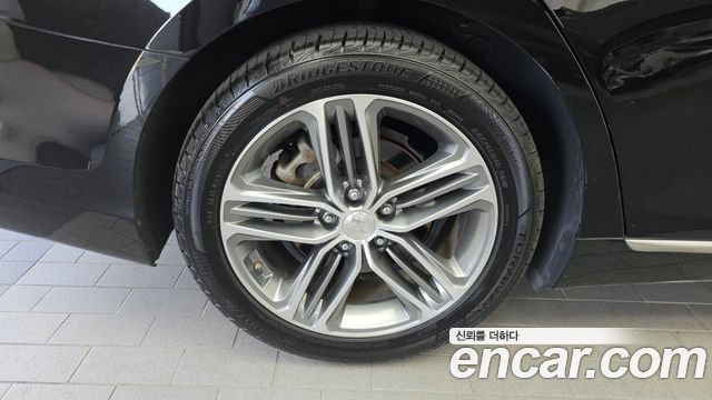 Hyundai Grandeur IG 2.4 Exclusive Special - фото 3
