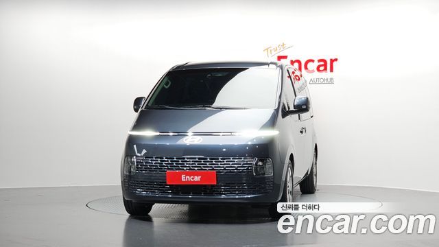 Hyundai Staria Tourer 11-Seater Modern - фото 2