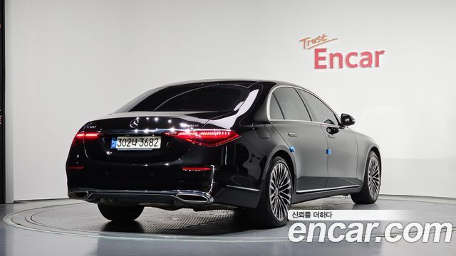 Mercedes-Benz S-Class W223 S580L 4MATIC - фото 1