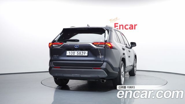 Toyota RAV4 5-го поколения 2.5 4WD Hybrid - фото 3