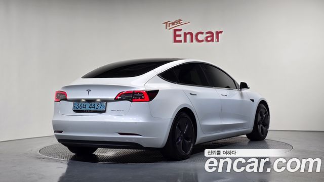 Tesla Model 3 Long Range AWD - фото 1