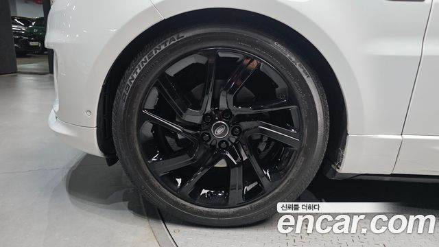 Land Rover Range Rover Sport 2-го поколения 3.0 SDV6 AB Dynamic - фото 4